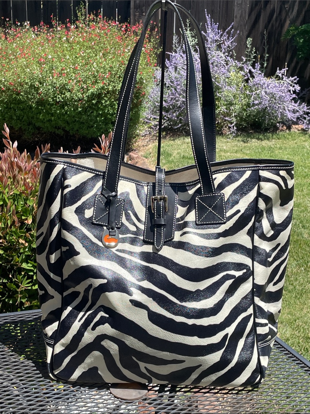 Dooney @ Bourke Large Zebra Print Tote. 18x11x6 HUGE w/ registration card. - Picture 2 of 12
